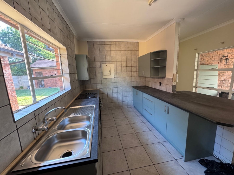 4 Bedroom Property for Sale in Kitty Free State